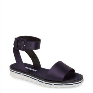 Charles David Shimmy Sandal